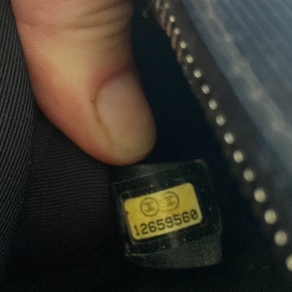 Authentic Vintage Chanel Bag - Picture 10 of 10